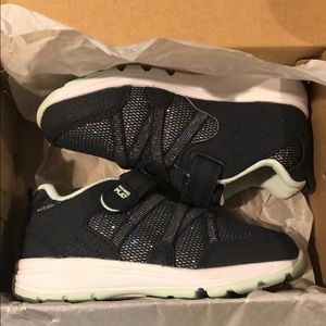 Girl’s Stride Rite Sneakers